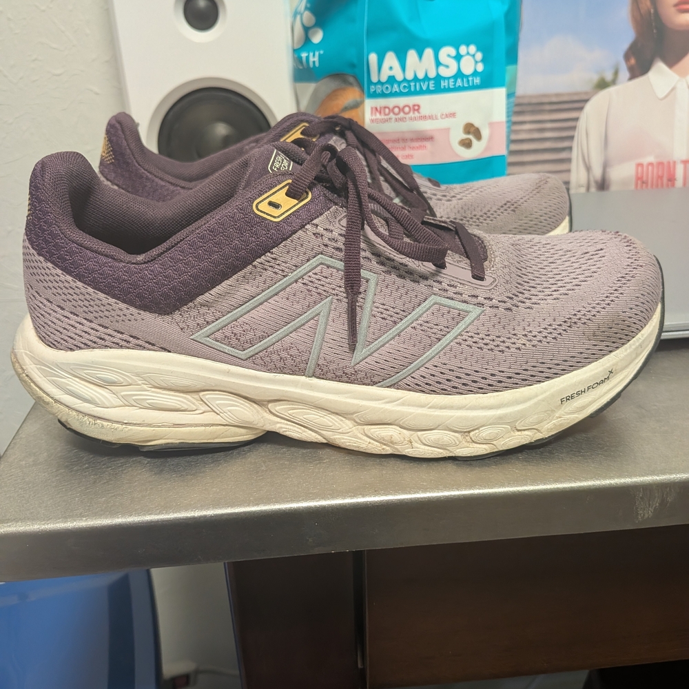 New Balance Size 10W Fresh Foam 860 Women's Lavender Sneakers